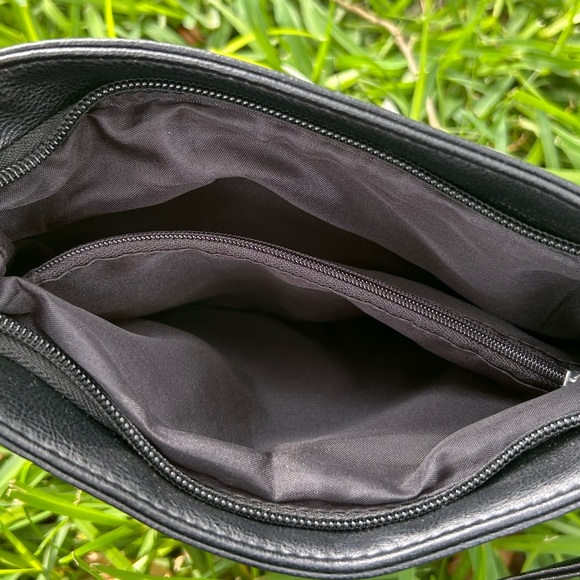 Distressed American Flag Fringe Crossbody - Picture 8 of 9